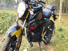 Suzuki Gixxer Dual Disc Dual Tone